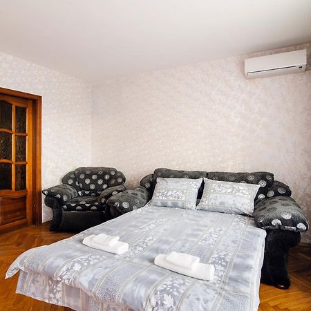 Rooms for rent in the Mayakovskogo Minsk Eksteriør bilde